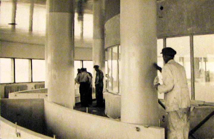 Ravintolan sisätyöt edistyivät keväällä 1938. (Helsingin Sanomat)